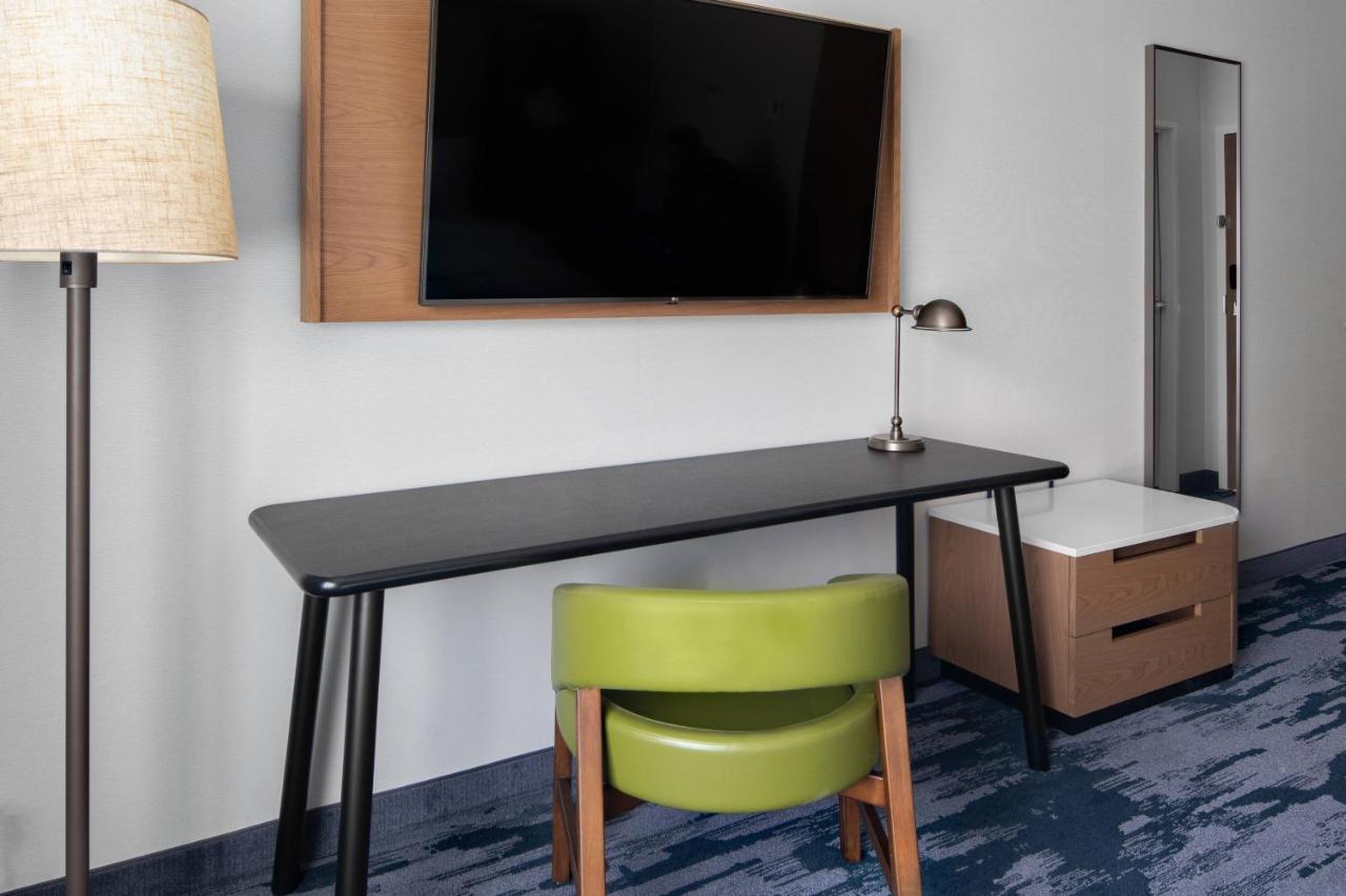 Fairfield Inn & Suites By Marriott Женевско езеро Екстериор снимка